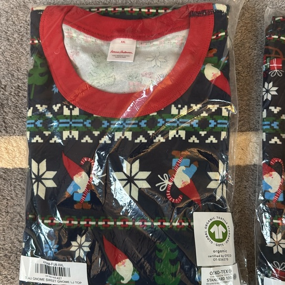 NWT Hanna Andersson Holiday John Pajama top in Gnome Sweet Gnome - Picture 3 of 3